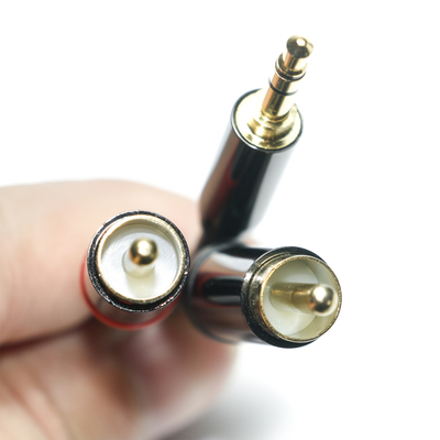 Cinch-Digital-Audiokabel, beschichtetes Metallgehäuse, schwarze PVC-Abdeckung, 3,5 mm Länge, 1,25 m, goldener Stecker für Autoradio