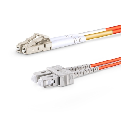 Glatt und Verbindung mit Simplex-Kunststoff-Glasfaserkabel mit FC-, ST-, LC- und SC-Steckern für Telekommunikations- und Ethernet-Netzwerke